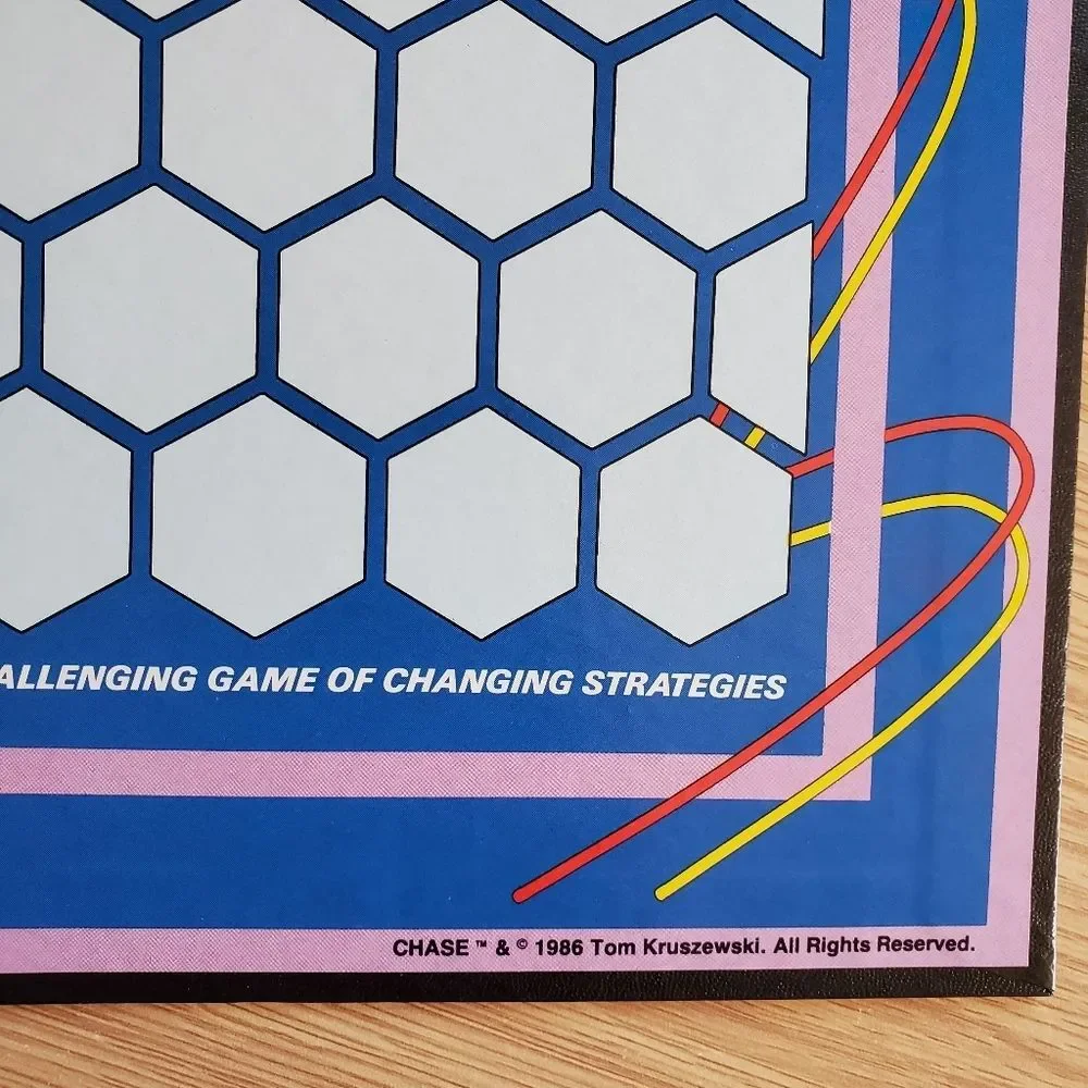 Vintage 1986‎ Chase challenging strategy board dice game